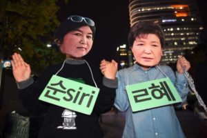 40331983_-_27_10_2016_-_skorea-politics-park