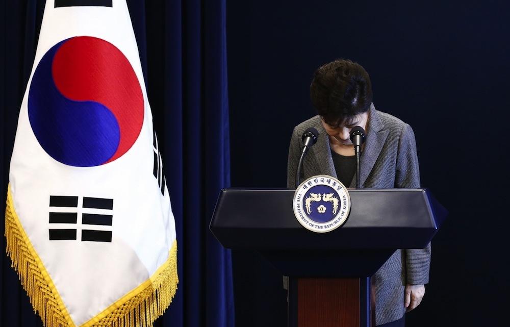 south-korea-scandal-corruption-park-geun-hye-body-image-1480447218