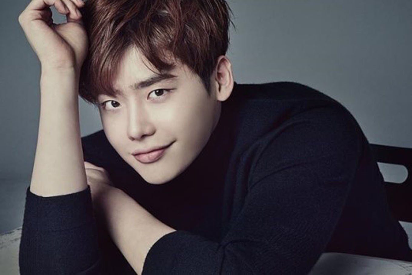 Lee Jong Suk se pregătește de finalizarea serviciului militar obligatoriu. Actorul a spus deja “DA” unui nou proiect!
