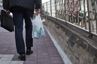 Coreenii – de la copii la vârstnici – sunt nefericiți