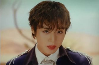 Park Ji Hoon strălucește într-o “Galerie” în noul său videoclip