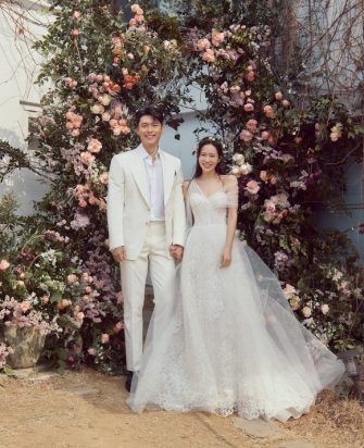 Hyun Bin și Son Ye Jin au dezvăluit fotografii oficiale de nuntă în ziua ceremoniei