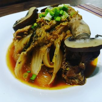 Gamjatang (감자탕) – deliciul bucătăriei coreene. “Dali and Cocky Prince”, drama care m-a convins să gătesc