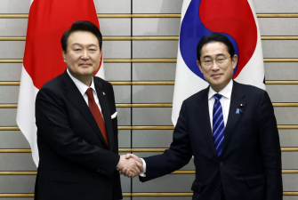 Vizită importantă a președintelui sud-coreean Yoon Suk Yeol la Tokyo. Se încearcă atenuarea tensiunile istorice în faţa provocărilor de securitate reprezentate de Beijing şi Phenian