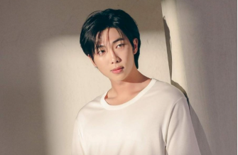 RM de la BTS va lansa al doilea album solo intitulat „Right Place, Wrong Time”
