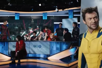 Stray Kids exclamă „Chk Chk Boom” în MV-ul epic cu Ryan Reynolds și Hugh Jackman în rolurile principale