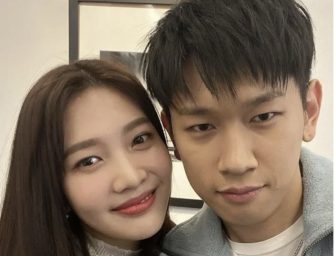 Crush cântă la nunta surorii mai mici a lui Joy de la Red Velvet, stârnind reacții calde