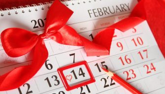 Valentine’s Day în Coreea de Sud: startul surprinzător al unui maraton romantic de trei luni