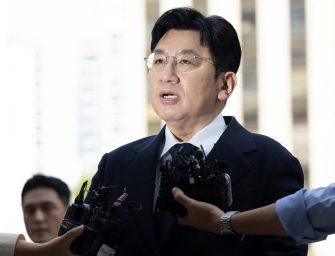 [BREAKING NEWS] Poliția solicită un mandat de arestare pentru Bang Si-hyuk, președintele HYBE