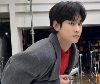 Actorul Kim Soo Hyun ar fi fost văzut în Seongsu-dong „arătând șocant de slab și epuizat”