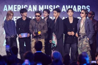 BTS desemnat Artistul Anului la American Music Awards – grupul a câștigat toate categoriile la care era nominalizat