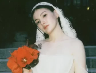 Kim Yong Ji își anunță personal căsătoria, alături de niște fotografii superbe de la nuntă